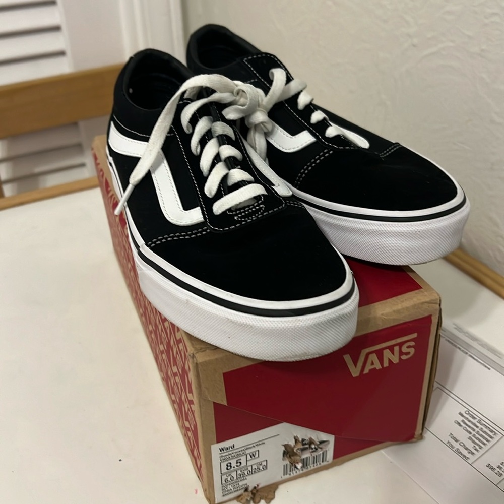Vans ward suede 8.5